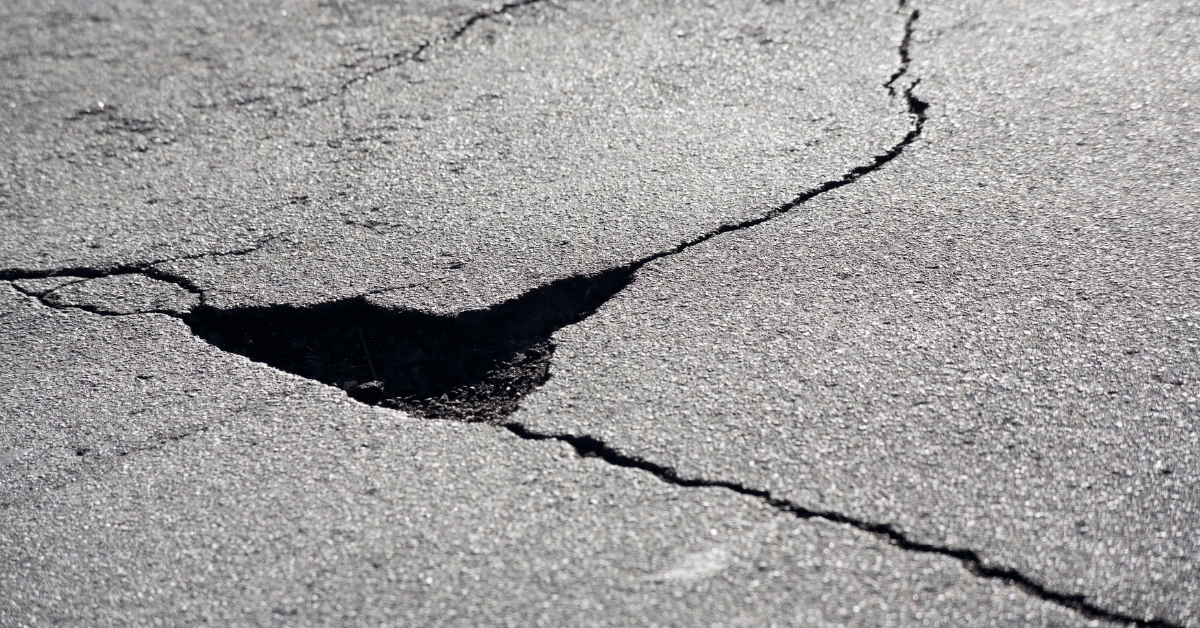 Pothole asphalt